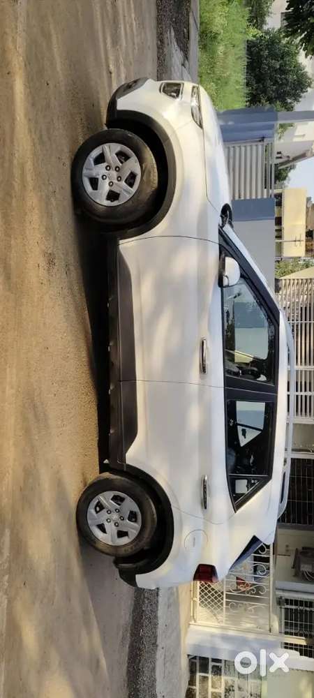 Hyundai New Venue 2022 Petrol 67000 Km Driven