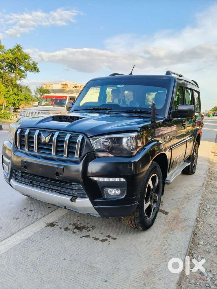 Mahindra Scorpio Classic 2022 Diesel Manual