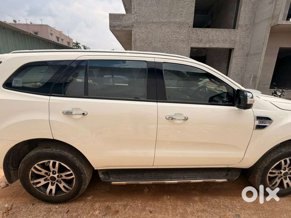 Ford Endeavour 3.2 Diesel Automatic 2017