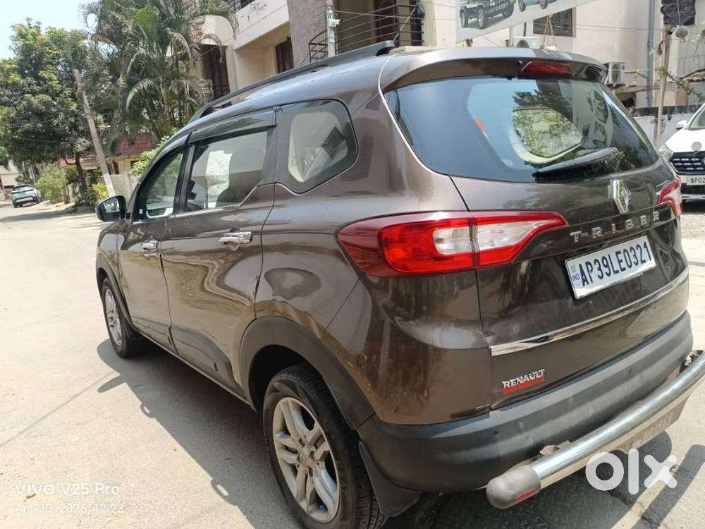 Renault Triber Rxz, 2021, Petrol