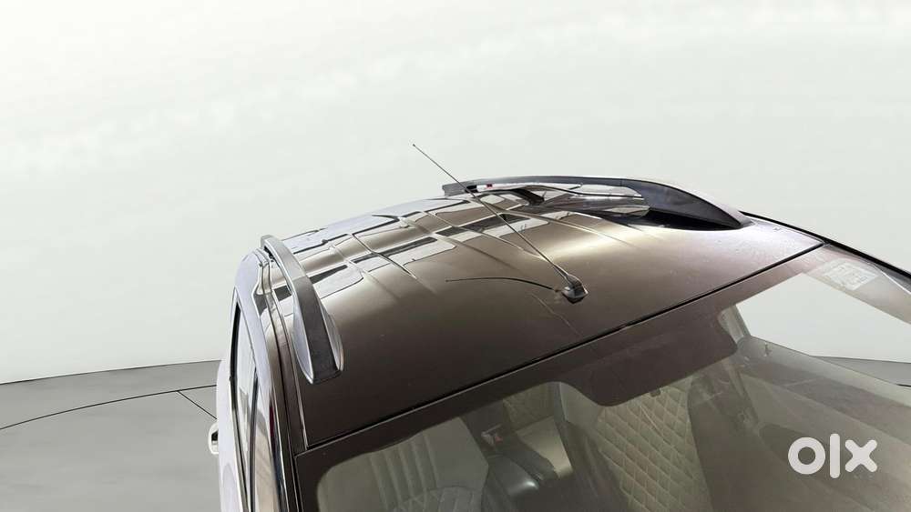 Renault Triber Rxt, 2022, Petrol