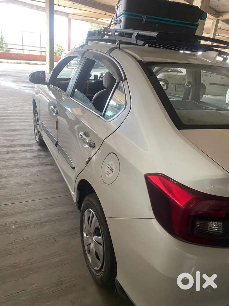 Honda Amaze 2025 Petrol 40000 Km Driven