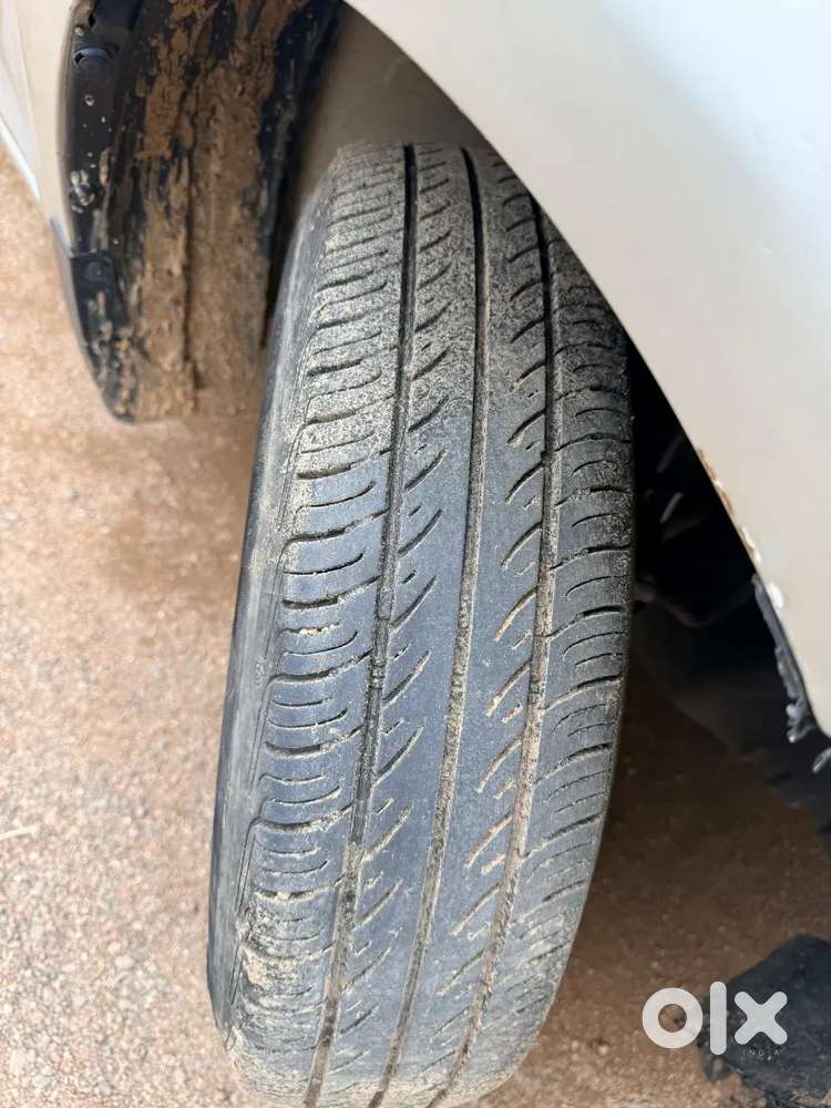 Maruti Suzuki Swift Dzire 11/2013