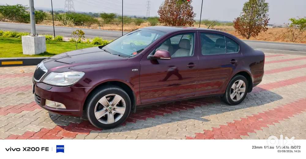 Skoda Laura 2012 Diesel 108000 Km Driven