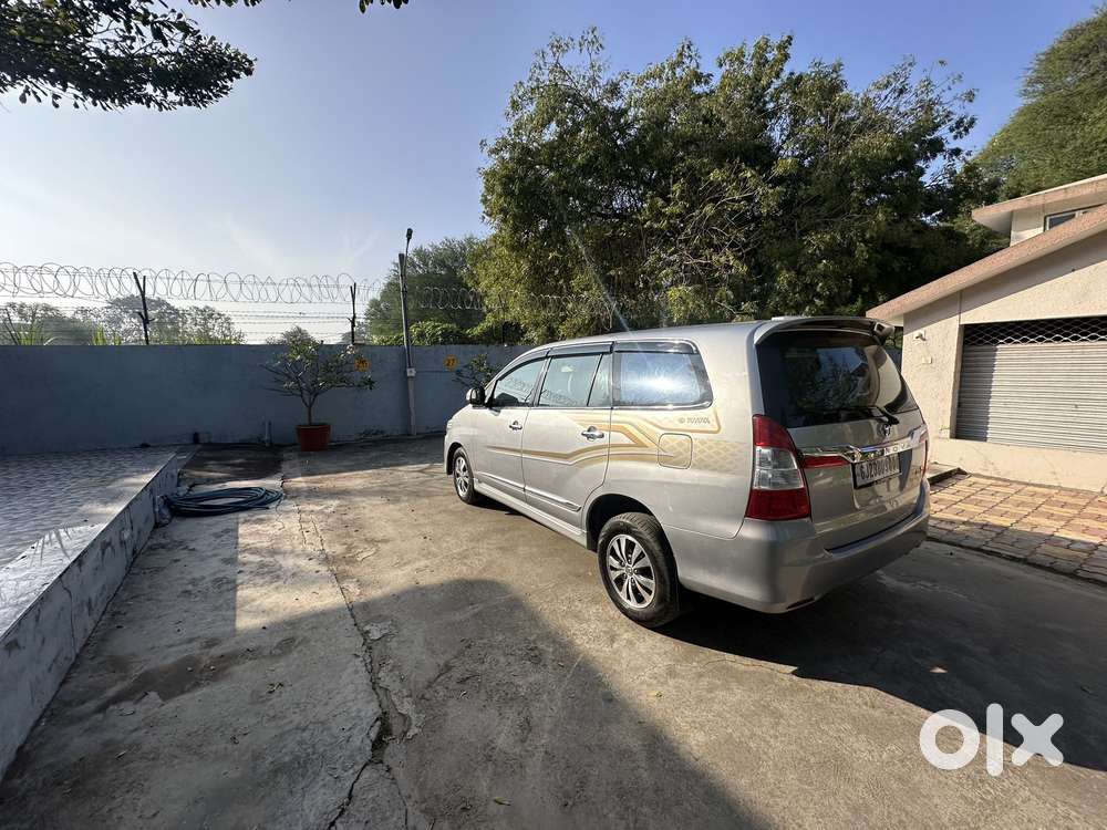 Toyota Innova 2.5 Zx 7 Str Bs-iv, 2015, Diesel