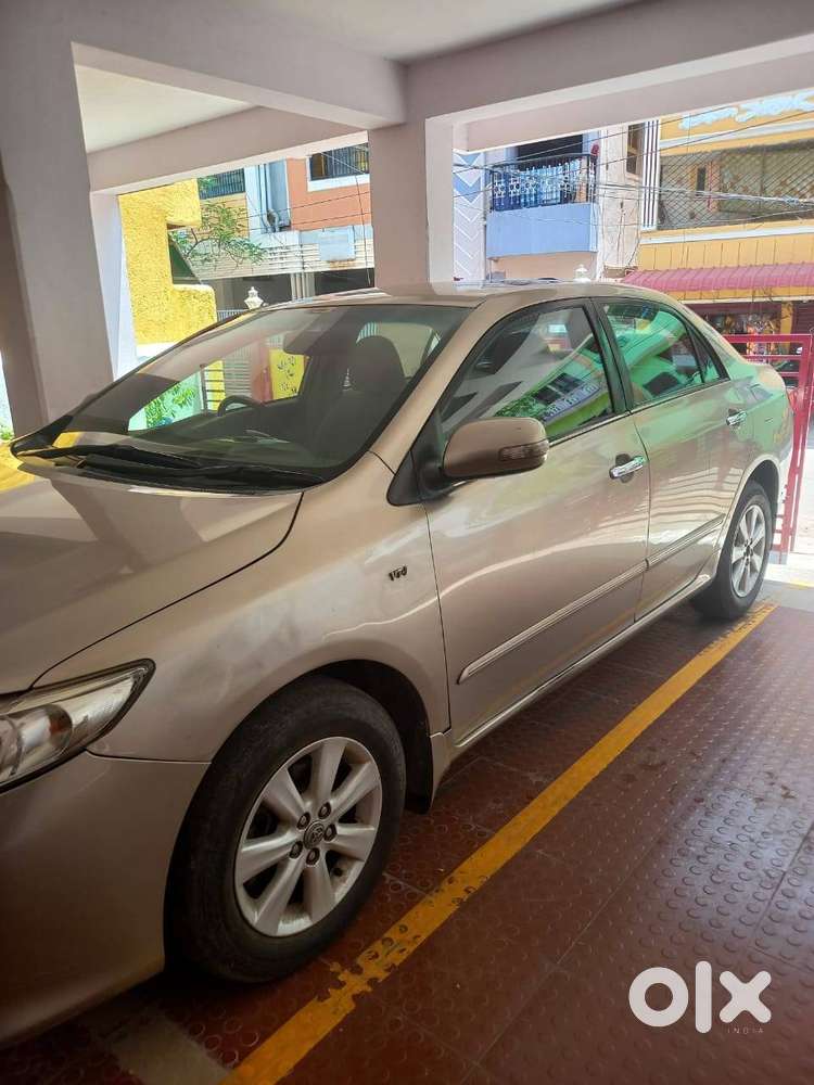 2009 Model Toyota Corolla Altis, Petrol