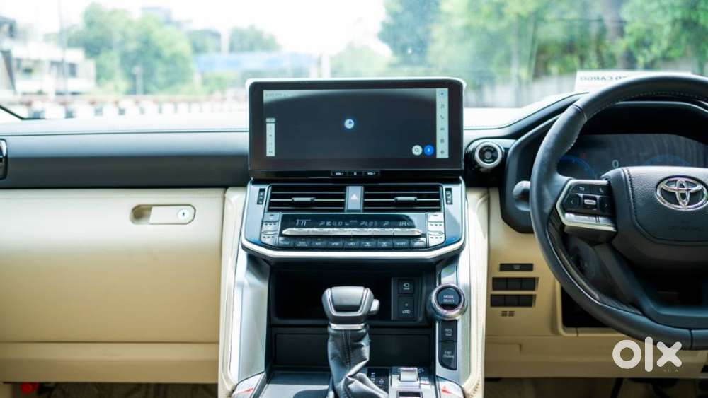 Toyota Land Cruiser Zx Petrol, 2026, Petrol
