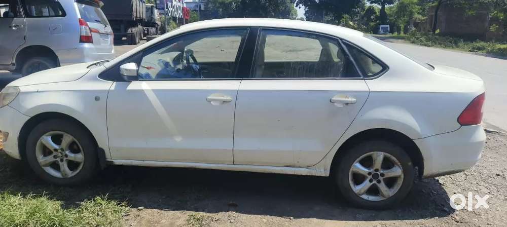 Skoda Rapid Elegance Petrol Manual 2014