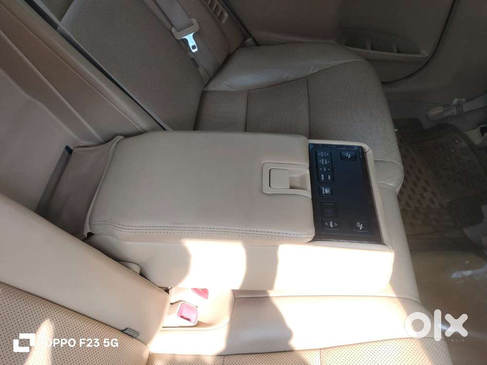 Toyota Camry 2.5l Automatic, 2015, Cng & Hybrids