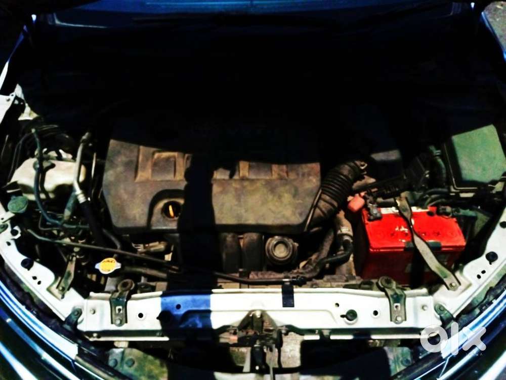 Toyota Corolla Altis 1.8 J, 2015, Petrol