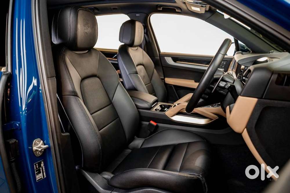 Porsche Cayenne V6 Tiptronic, 2023, Petrol