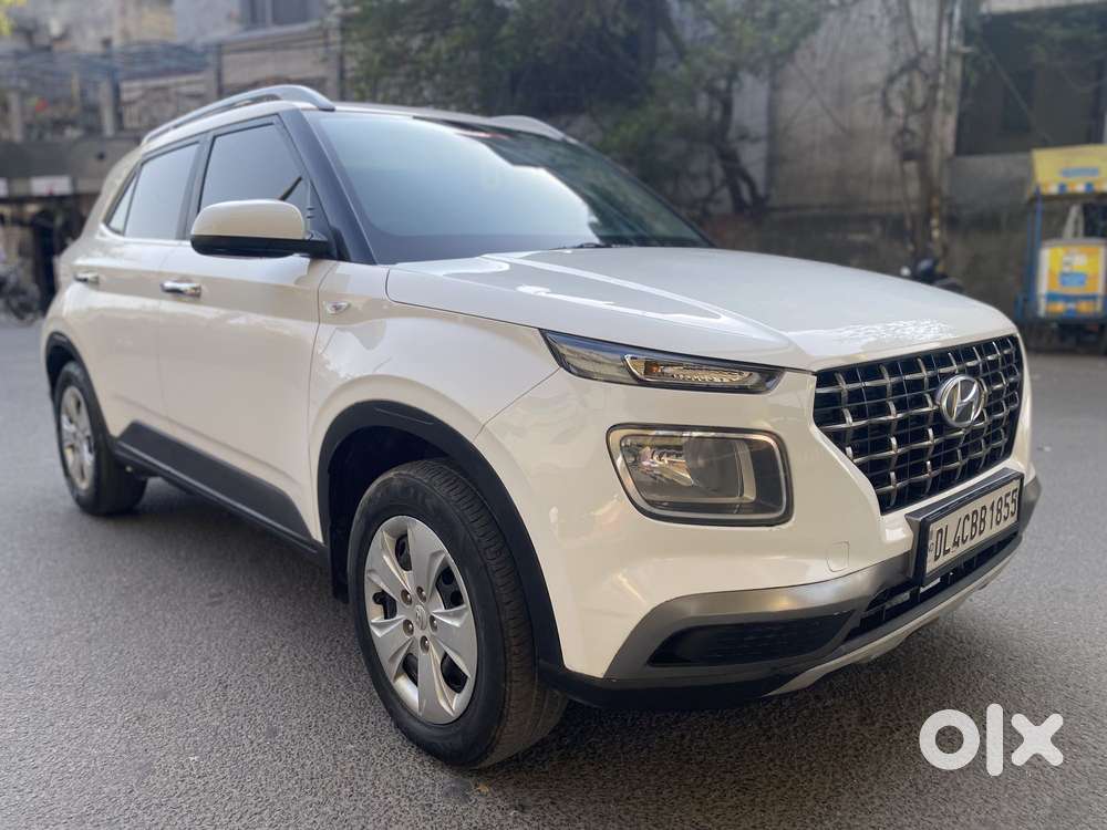 Hyundai Venue 1.2 S Plus, 2022, Petrol