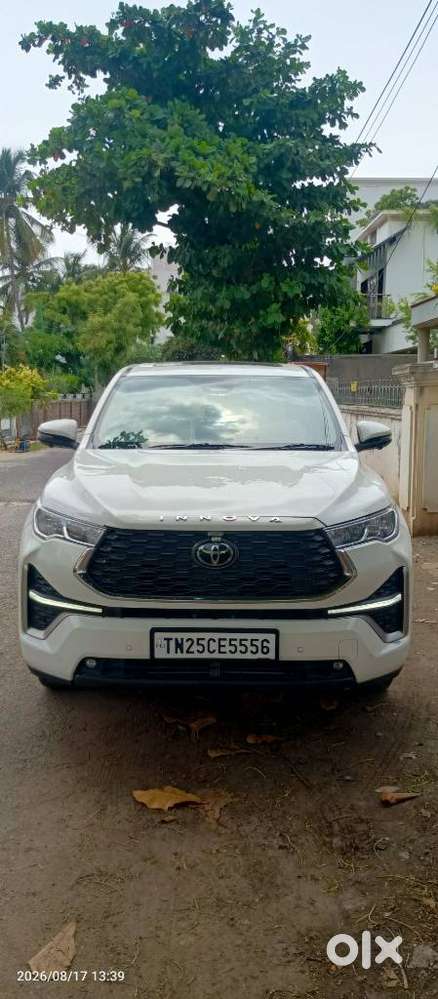 Toyota Innova Hycross Zx(o), 2023, Petrol