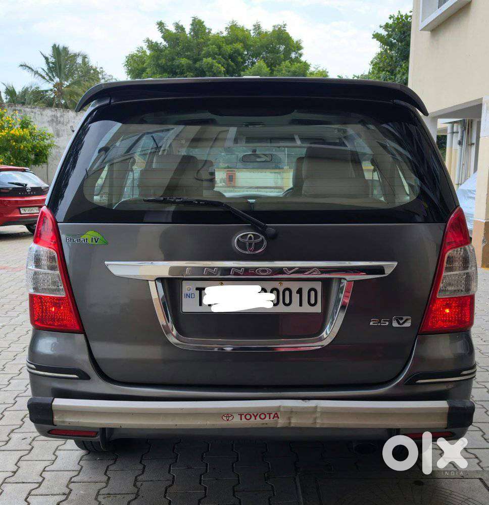 Toyota Innova 2.5 Vx 7 Seater Bs Iv, 2012, Diesel