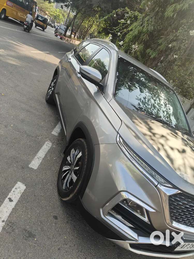 Mg Hector Sharp Pro