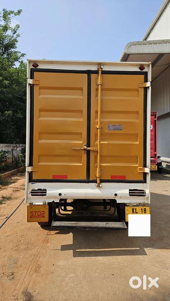 Mahindra Bolero Pik-up 2022 Diesel 106867 Km Driven