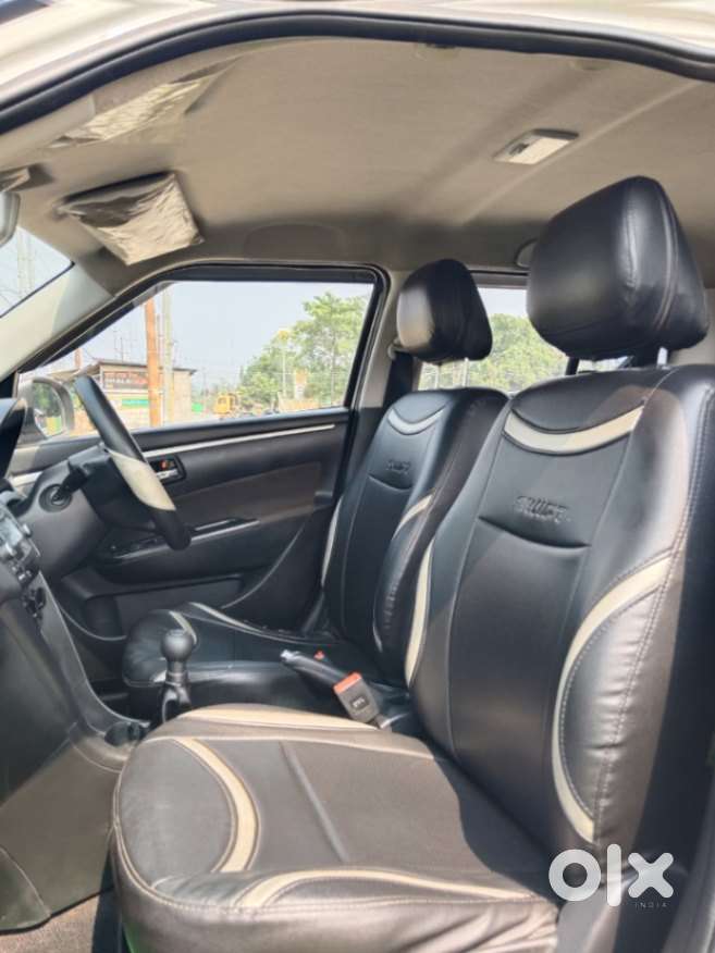 Maruti Suzuki Swift Vxi Abs Bsiv, 2017, Petrol