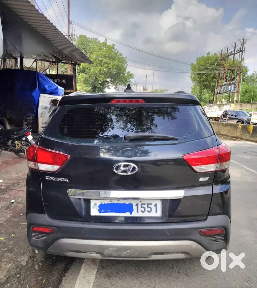 I Want To Sale Top Model Creta Ladise Use Car With Vip Number