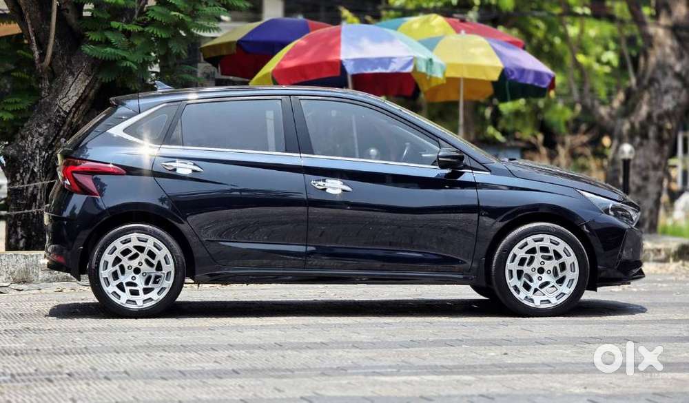 Hyundai I20 Asta (o) 1.2 Mt, 2023, Petrol