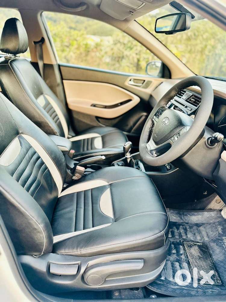 Hyundai Elite I20 Sportz (o) 1.4, 2015, Diesel