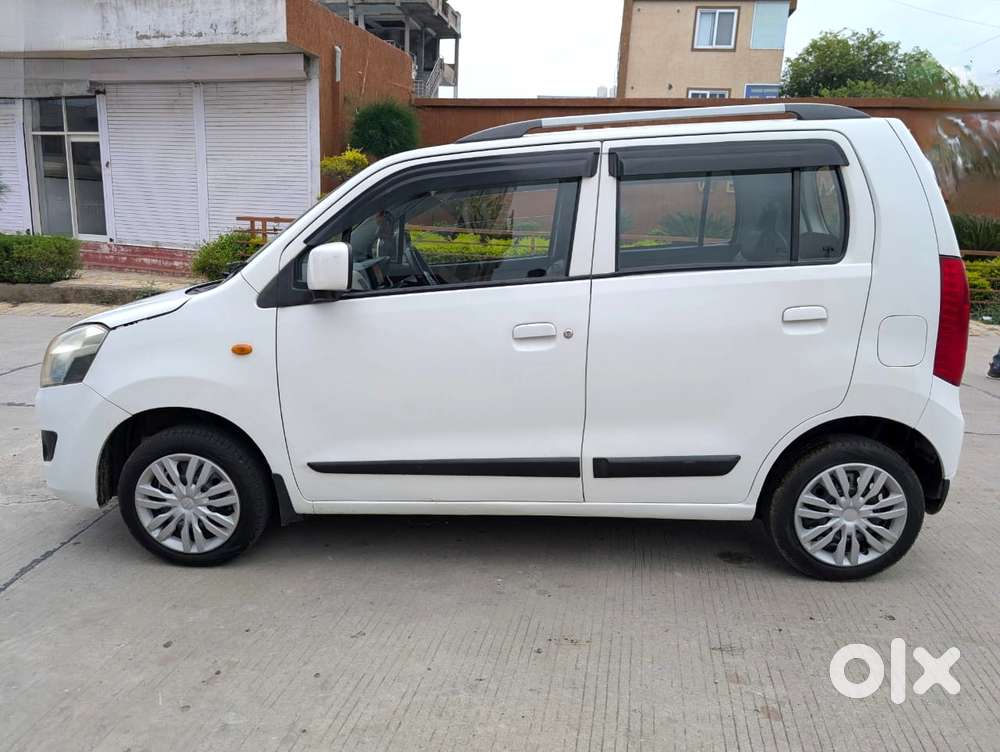 Maruti Suzuki Wagon R Vxi 1.0, 2017, Petrol