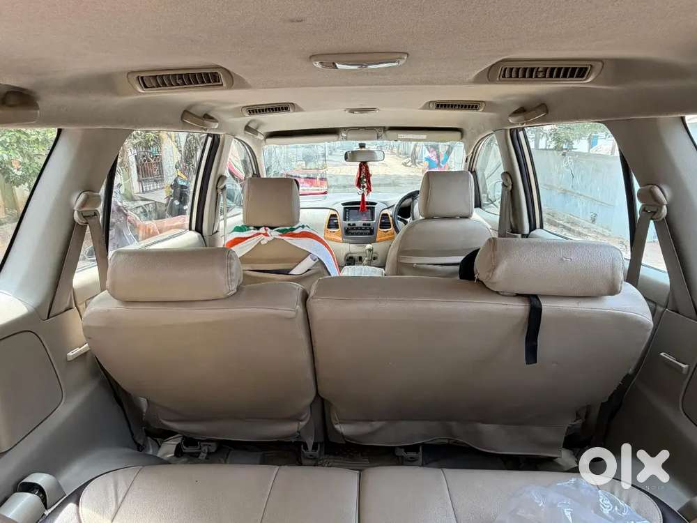 Toyota Innova 2011 Diesel Well Maintained