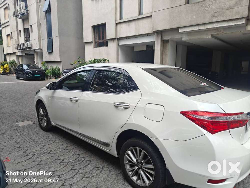 Toyota Altis 2016 Petrol