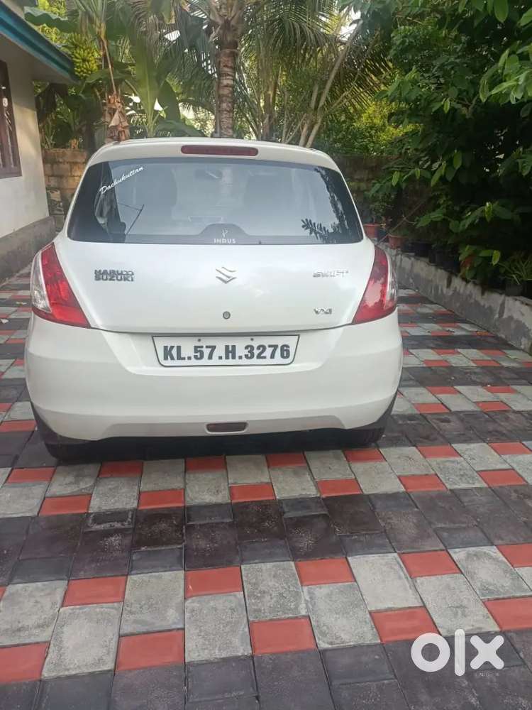 Maruti Suzuki Swift Petrol 2013
