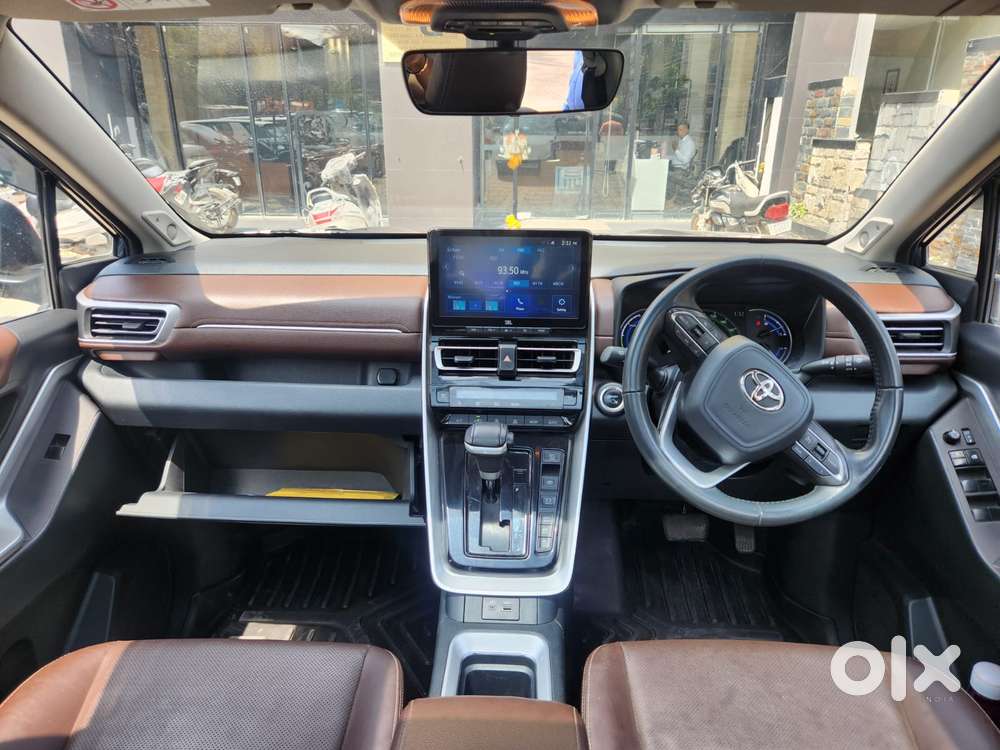 Toyota Innova Hycross 2.0 Zx Hybrid 7 Str, 2025, Diesel