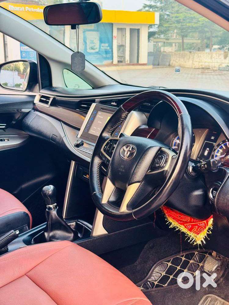 Toyota Innova Crysta 2.4 V 7 Str, 2019, Diesel
