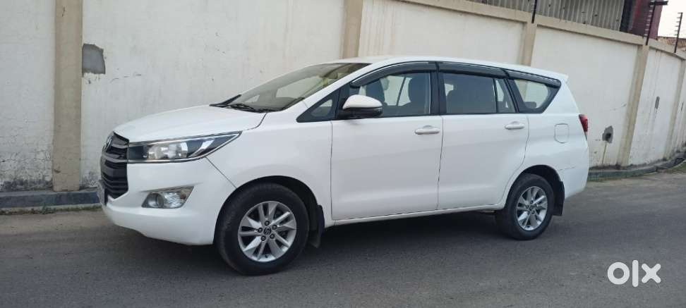 Toyota Innova Crysta 2.4 G Mt 8s, 2017, Diesel