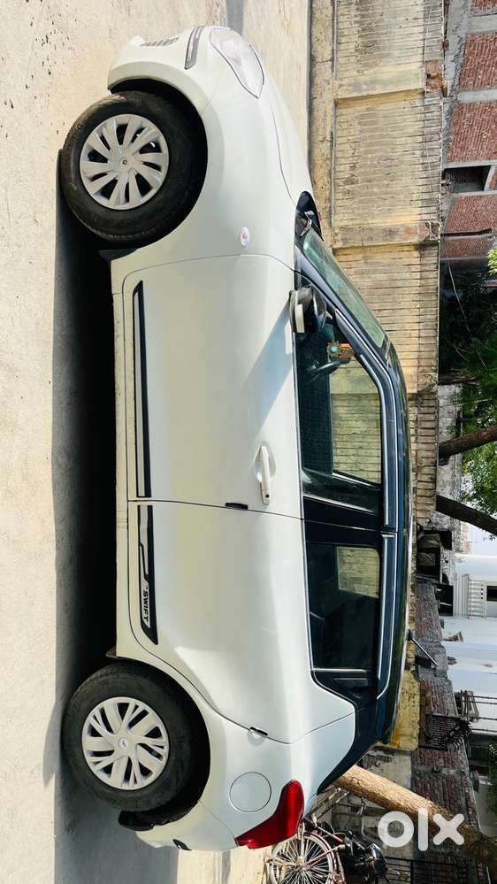 Maruti Suzuki Swift Lxi Optional-o, 2019, Cng & Hybrids