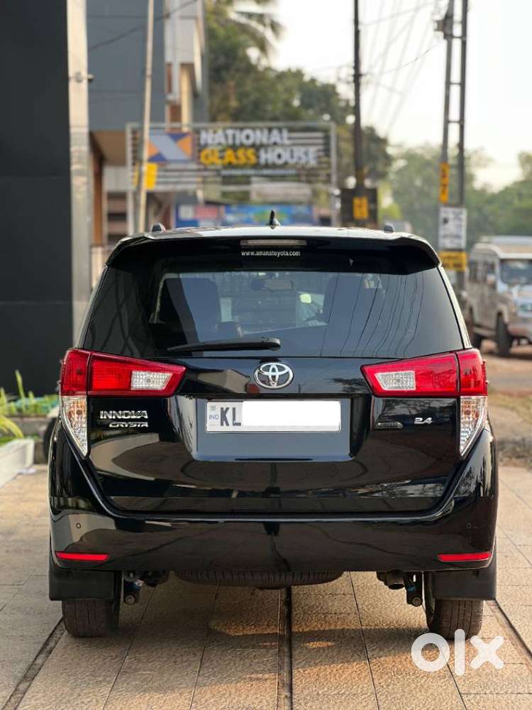Toyota Innova Crysta 2.4 G Mt, 2025, Diesel