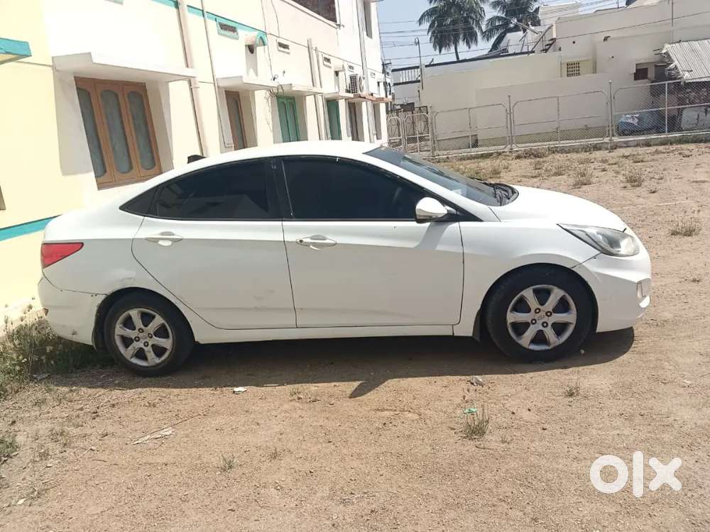 Hyundai Verna 2012