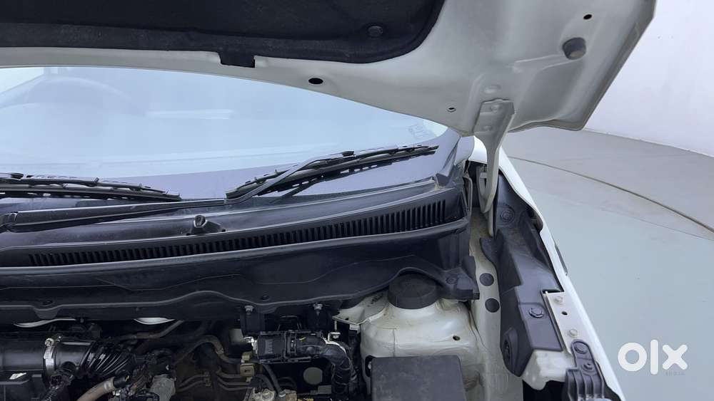 Maruti Suzuki Xl6 1.5 Alpha At, 2022, Petrol
