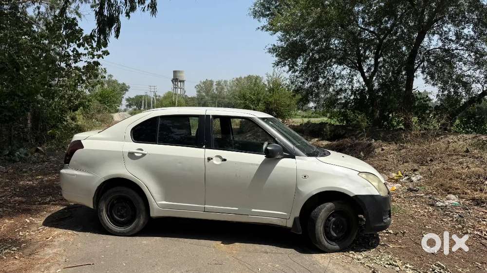 Maruti Suzuki Swift Dzire 2013 Diesel 119700 Km Driven