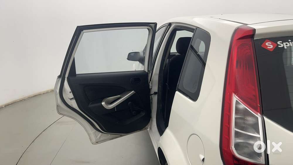 Ford Figo 2010-2012 Petrol Zxi, 2015, Petrol