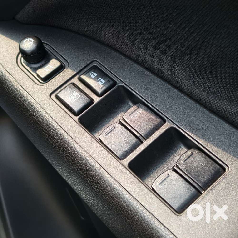 Maruti Suzuki Brezza Vxi At, 2025, Petrol