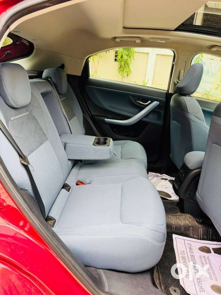 Tata Curvv Creative Plus S 1.2 Revotron Petrol 7dca, 2025, Petrol