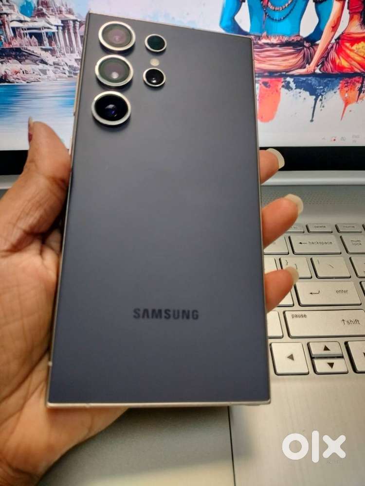 Selling My 3 Month Old Samsung S24 Ultra With 45 Watt Charging Adaptor