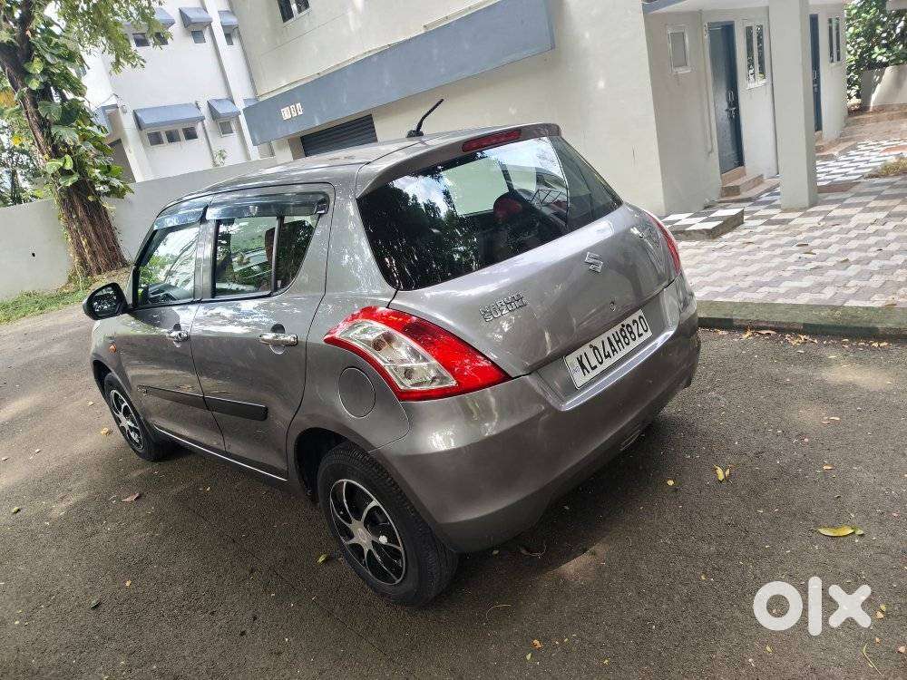 Maruti Suzuki Swift Lxi Optional-o, 2016, Petrol