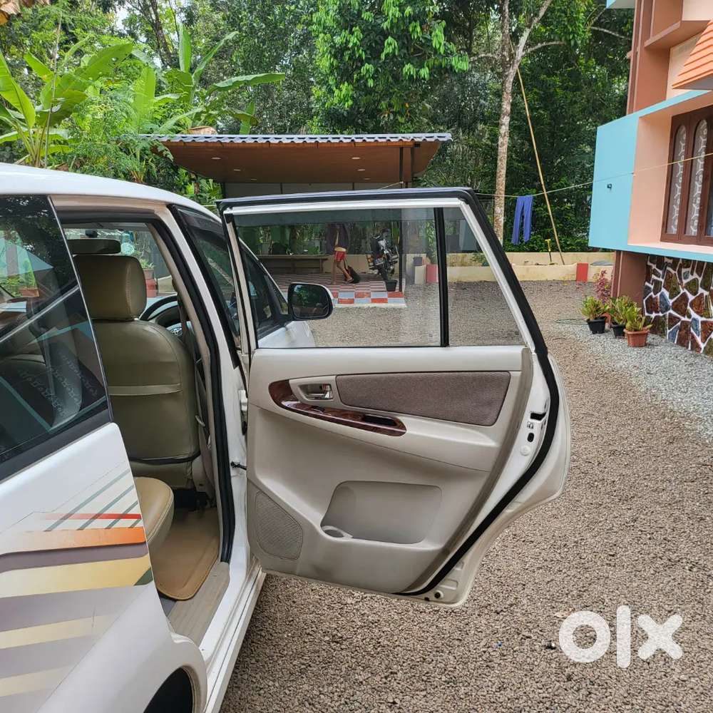 Toyota Innova 2.0 Vx 2013