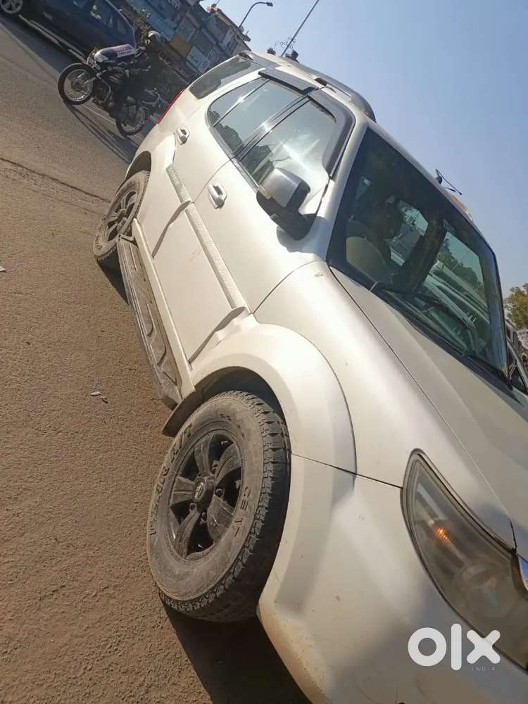 Tata Safari Storme 2014 Diesel 100000 Km Driven