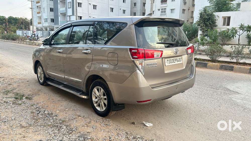 Toyota Innova Crysta 2.4 G Mt 8s, 2017, Diesel