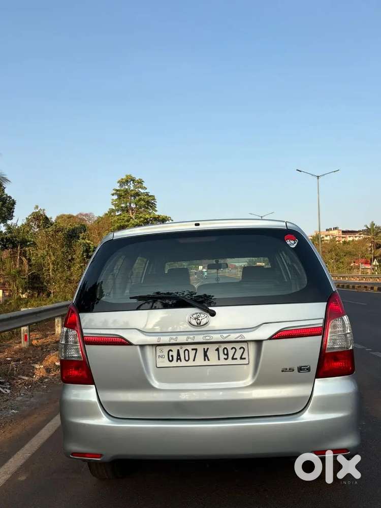 Toyota Innova 2014