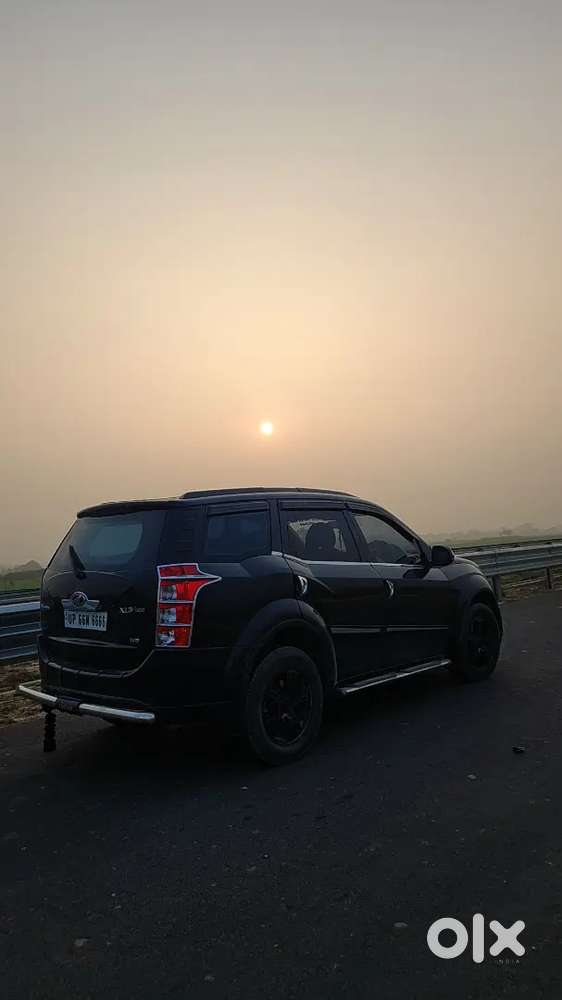 Mahindra Xuv500 2015 Diesel 90000 Km Driven