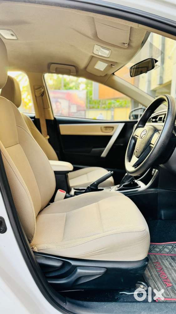 Toyota Corolla Altis 2015