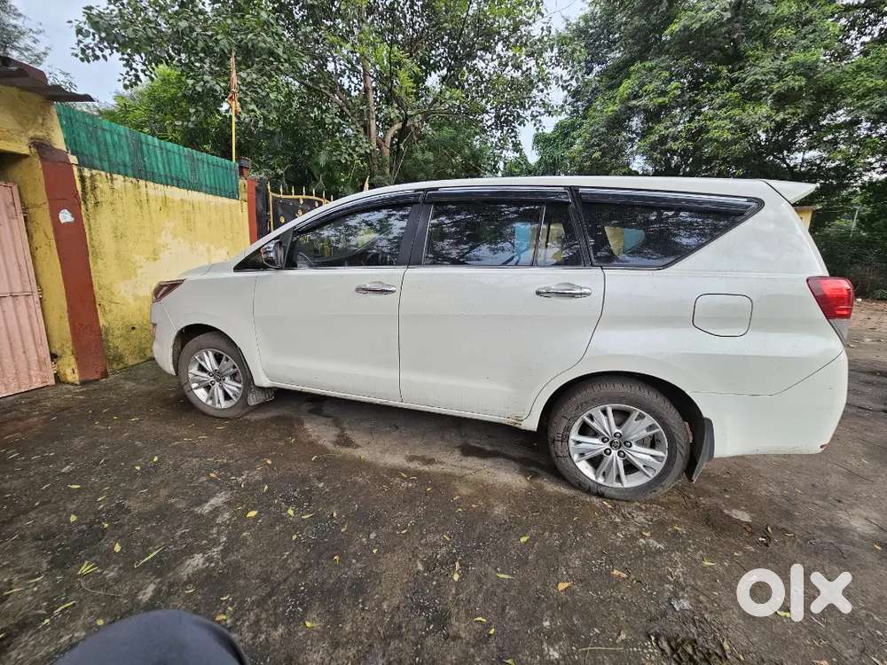Toyota Innova Crysta 2018