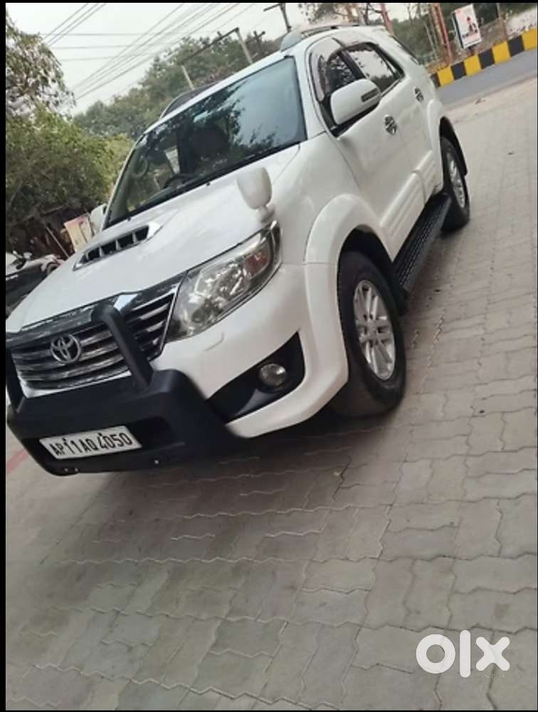 Toyota Fortuner 4x4 At, 2012, Diesel