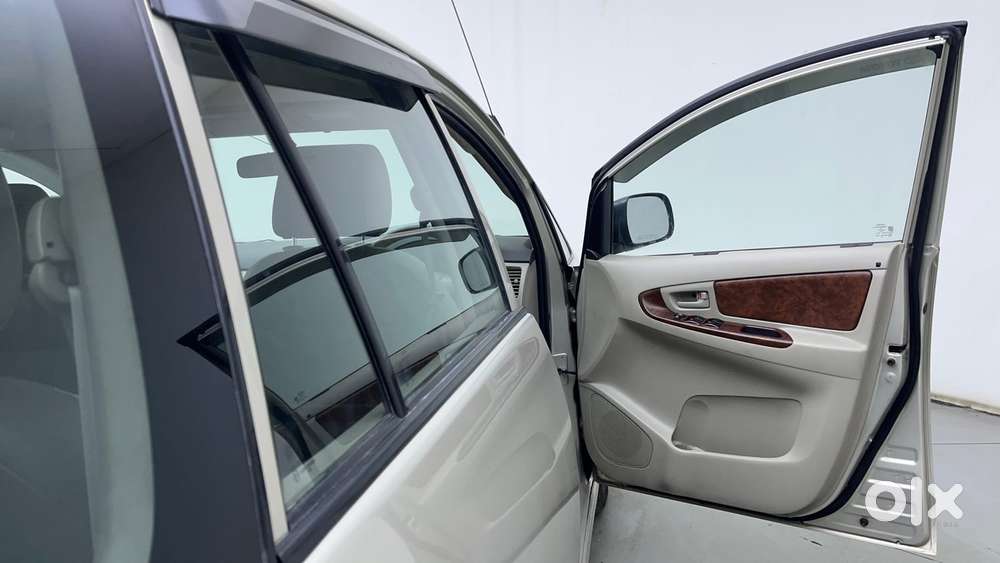 Toyota Innova 2.5 Gx (diesel) 7 Seater Bs Iv, 2013, Diesel